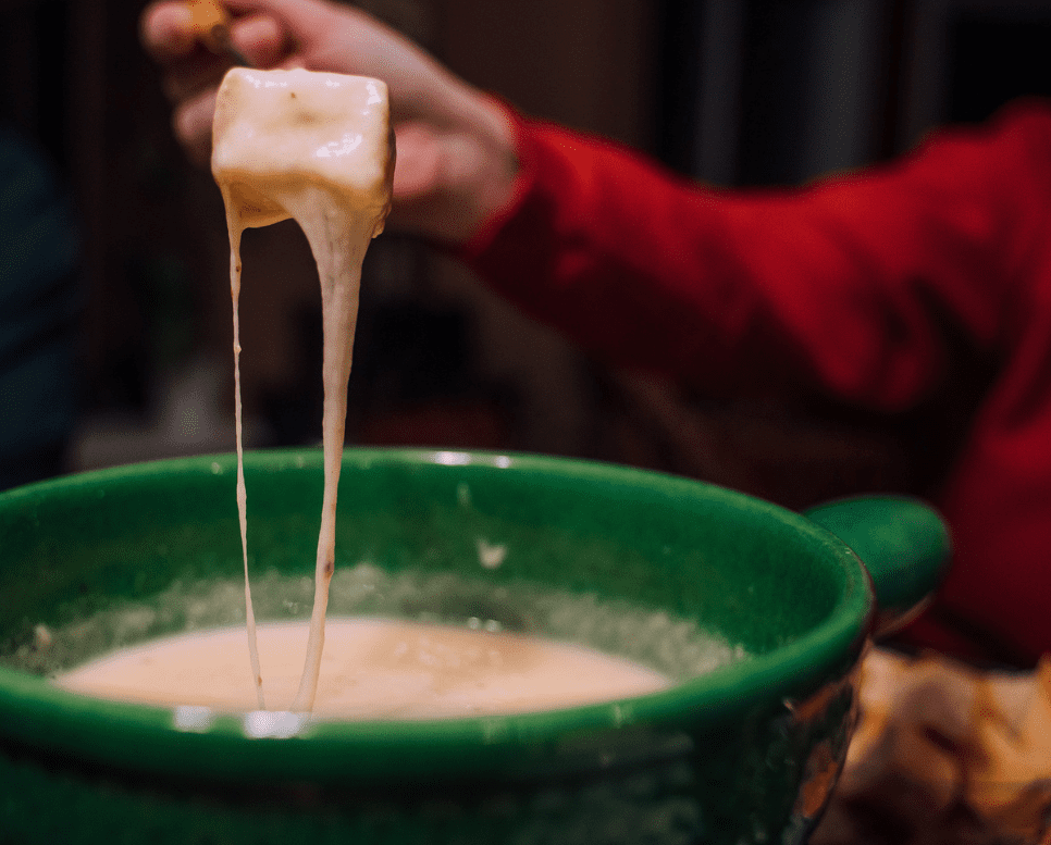 Cheese Fondue virtual online event hosted by Savvy Company 1900 × 800 px